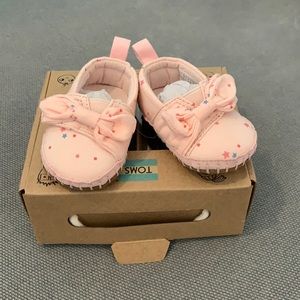 Toms BNIB size 1